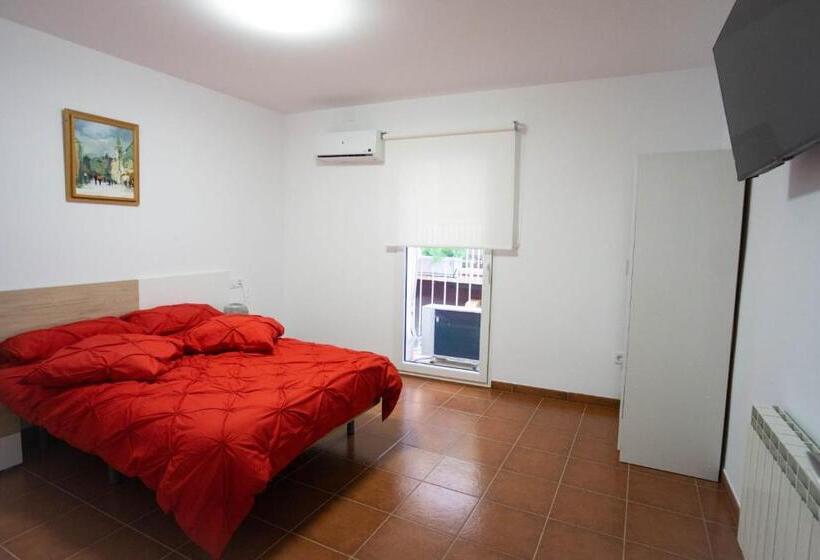 家庭工作室, Residencial Art Brut