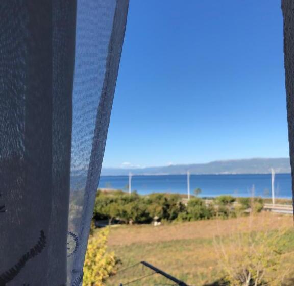 Triple Room Sea View, Camping & Guest House Herges