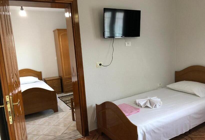 ファミリールーム, Camping & Guest House Herges