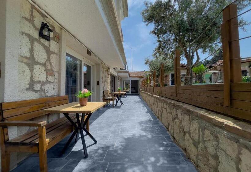 חדר משפחתי נוף לגינה, Etiz Hotels Alaçatı