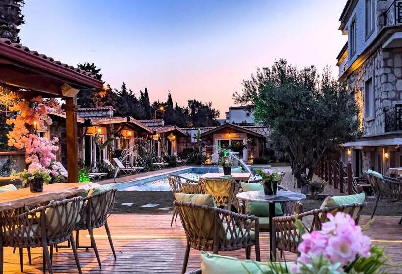 Chambre Familiale Vue Jardin, Etiz Hotels Alaçatı