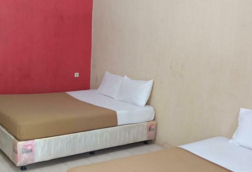 Cameră Standard, Nirwana Situbondo Redpartner