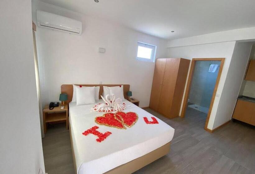 سوییت, São Jorge Village