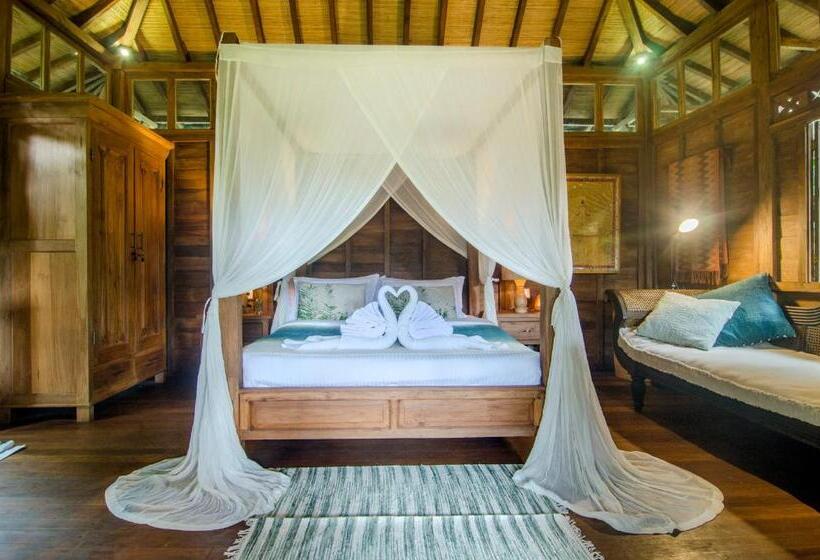 带花园景观和一个卧室的别墅, Dewi Tara Haven