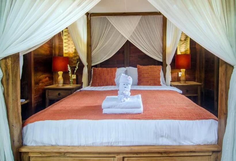 带花园景观和一个卧室的别墅, Dewi Tara Haven