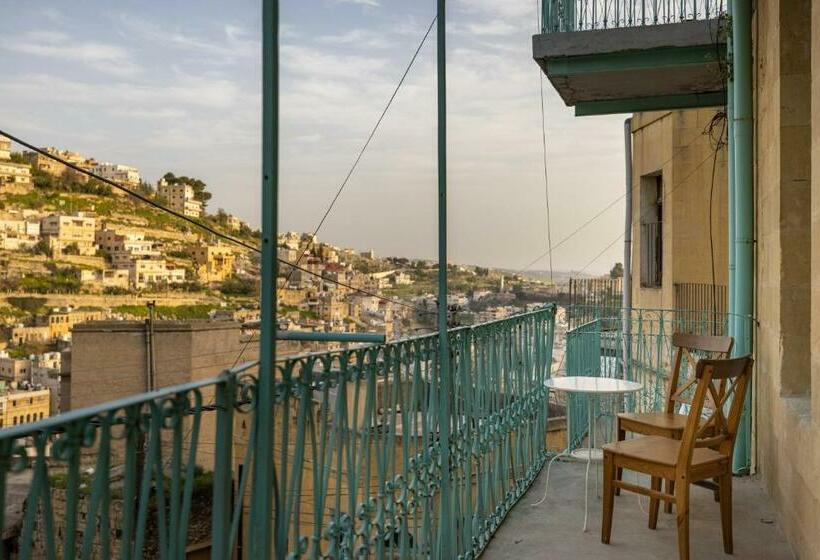 اتاق استاندارد, Jordan Heritage Madhafa