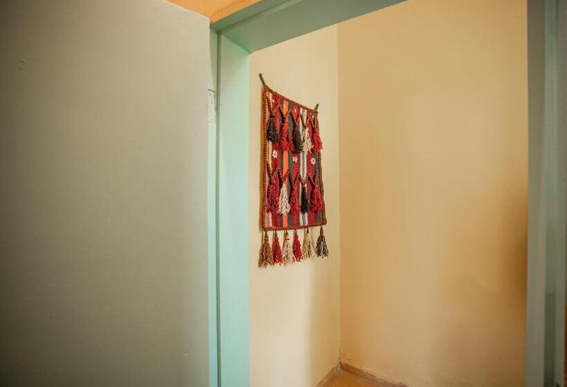 اتاق استاندارد با بالکن, Jordan Heritage Madhafa