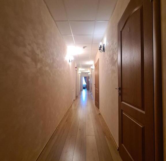 اتاق استاندارد, Meldynas