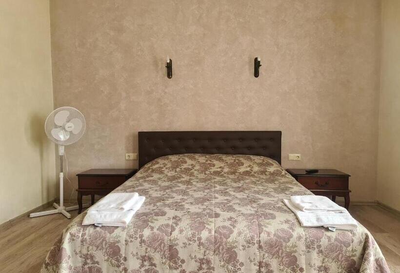 اتاق استاندارد, Meldynas