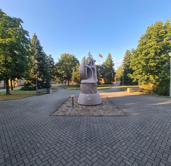 اتاق سوپریور, Meldynas