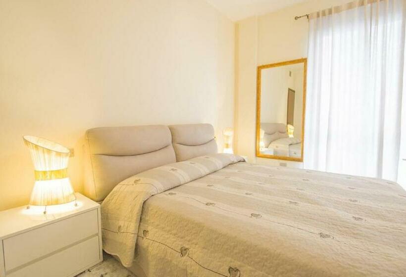 اتاق لوکس, Smartstay Stanze Completamente Arredate Per Il Tuo Soggiorno A Milano