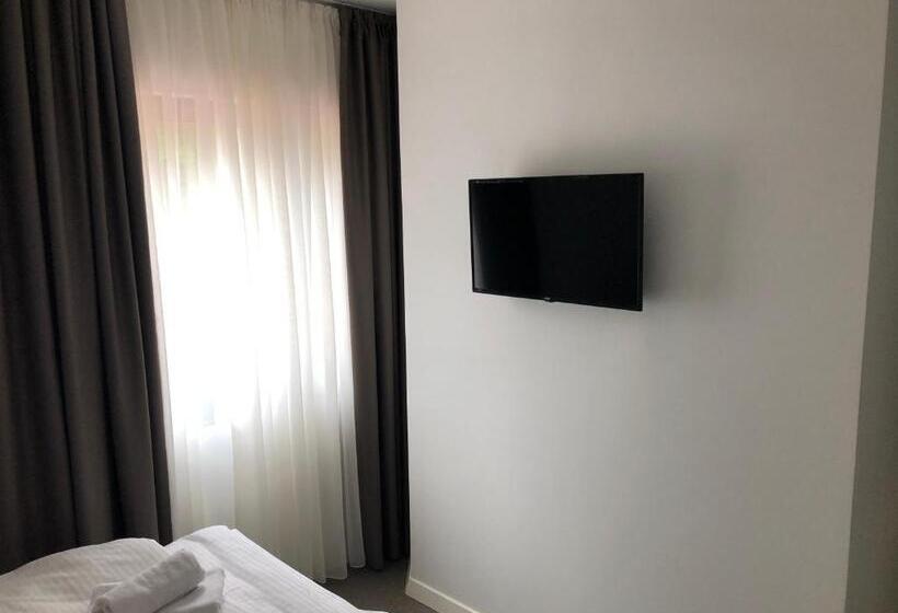 اتاق استاندارد با چشم‌انداز, Jezero Kudrec