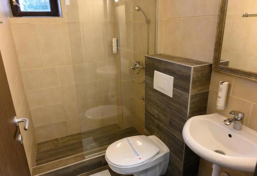 اتاق استاندارد, Jezero Kudrec