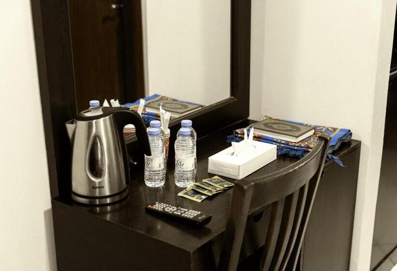 キングサイズベッドのスタンダードルーム, فندق سرايا سيف مكة المحبس