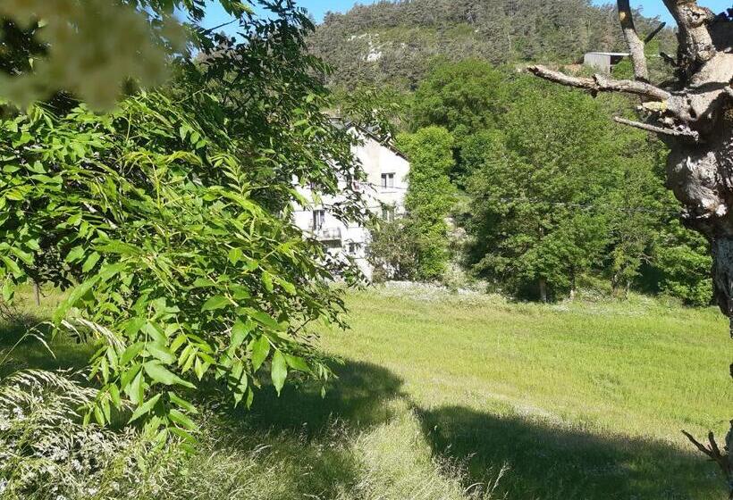 Standard room with outdoor bath, Au Domaine Des Oiseaux