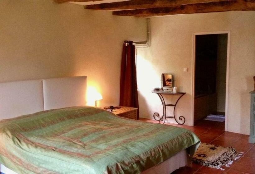Четырехместный Номер Deluxe, Villa Mas