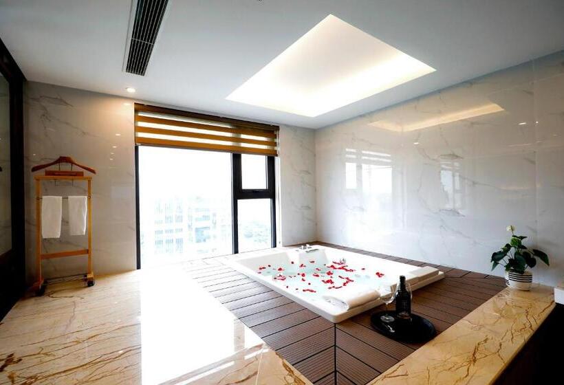 مجموعه ویستا شهر, Grand Phoenix Hotel Bac Ninh