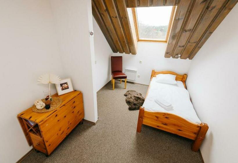 Standard Egyágyas Szoba, Atpūtas Komplekss Lācītes