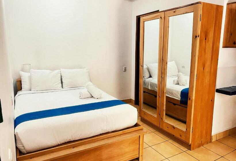 اتاق اکونومی, El Dragon