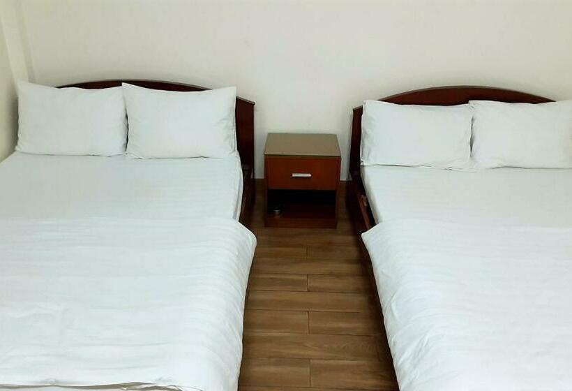 اتاق لوکس, Que Huong Coconut