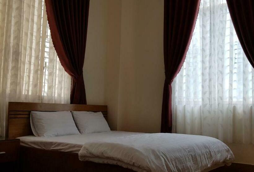 اتاق لوکس, Que Huong Coconut