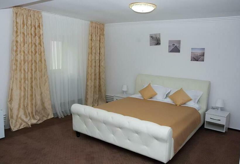 Номер Superior Кровать Кинг, Motel Potcoava De Aur