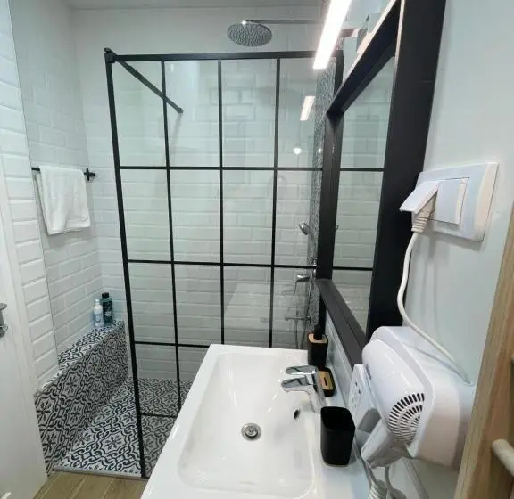 آپارتمان سوپریور 1 خوابه, Apartment 42   City Center
