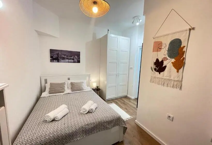آپارتمان سوپریور 1 خوابه, Apartment 42   City Center