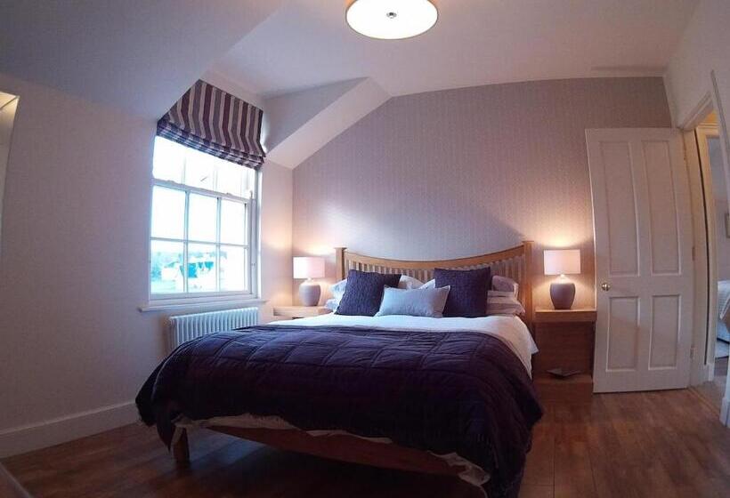 Дом 1 Спальня, Gate Lodge At Lough Erne Golf Village