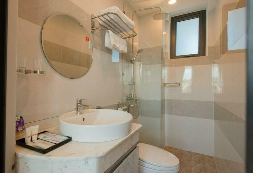 اتاق لوکس, West Lake Hotel Near Bai Dai Beach