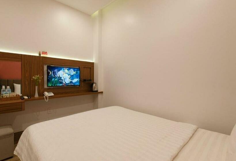 اتاق لوکس, West Lake Hotel Near Bai Dai Beach