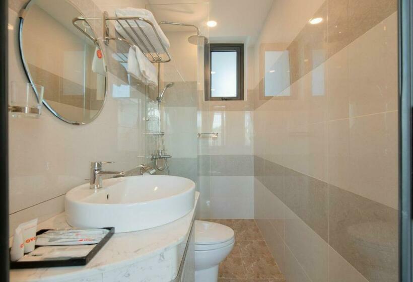 اتاق لوکس, West Lake Hotel Near Bai Dai Beach