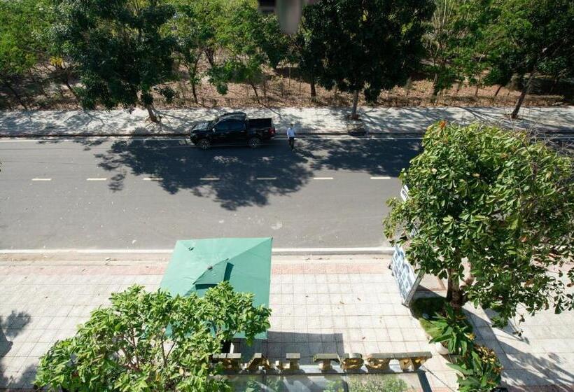 ویلای 1 خوابه, West Lake Hotel Near Bai Dai Beach