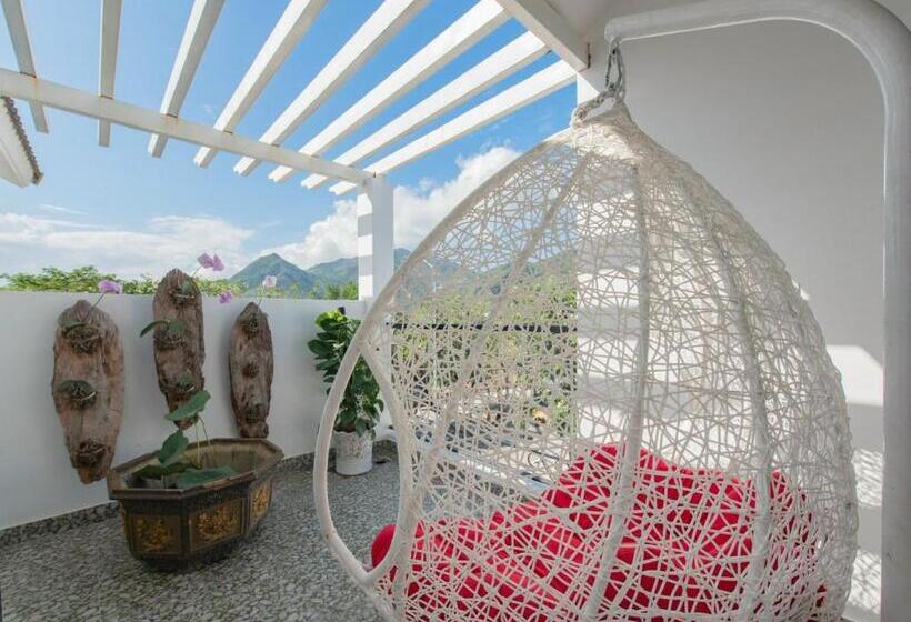 ویلای 1 خوابه, West Lake Hotel Near Bai Dai Beach