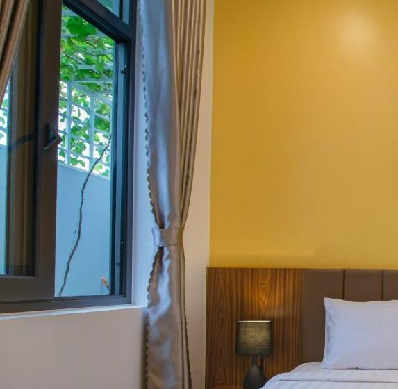 اتاق لوکس, West Lake Hotel Near Bai Dai Beach