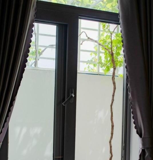 اتاق لوکس, West Lake Hotel Near Bai Dai Beach