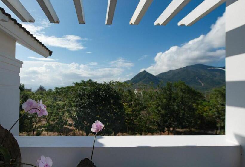 ویلای 1 خوابه, West Lake Hotel Near Bai Dai Beach