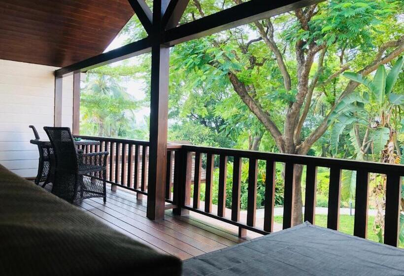 اتاق استاندارد با چشمانداز باغ, Country Story B&b