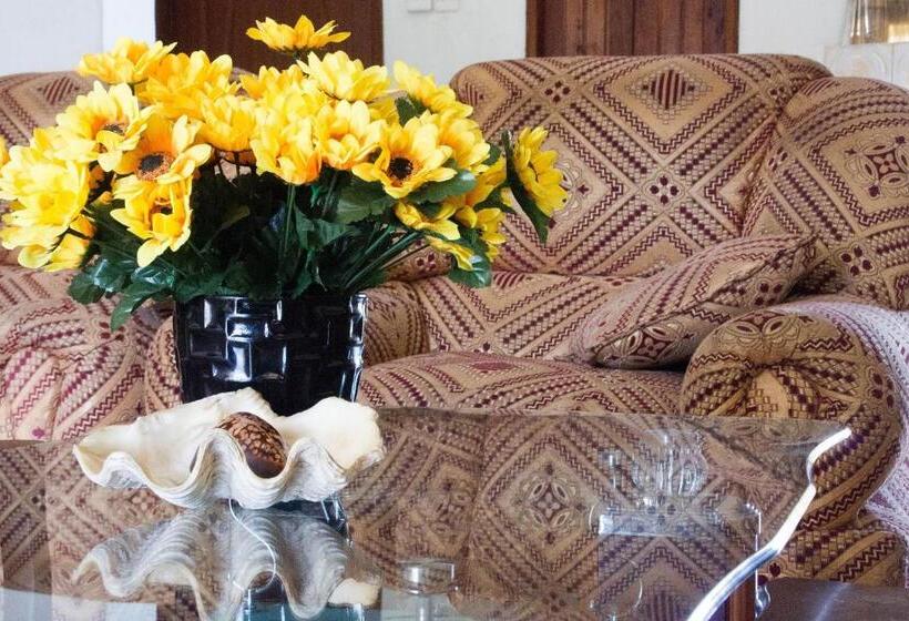 اتاق استاندارد, Efraz Motel Kanungu