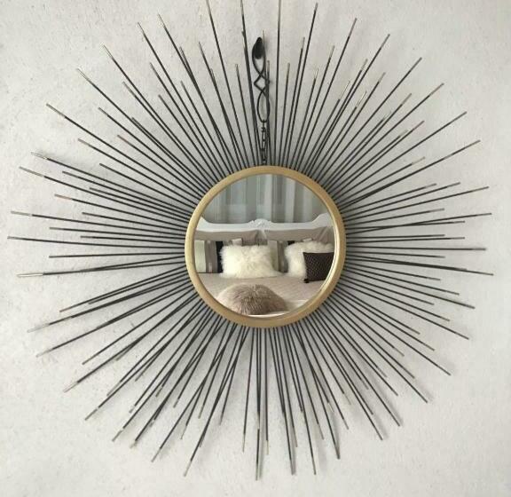 Номер Стандарт, Maison En Cramaillan