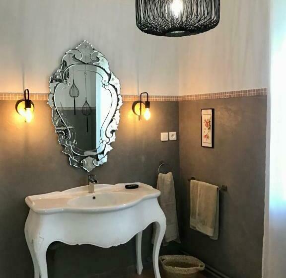 Номер Стандарт, Maison En Cramaillan