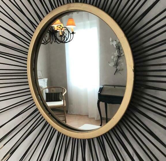 Номер Стандарт, Maison En Cramaillan
