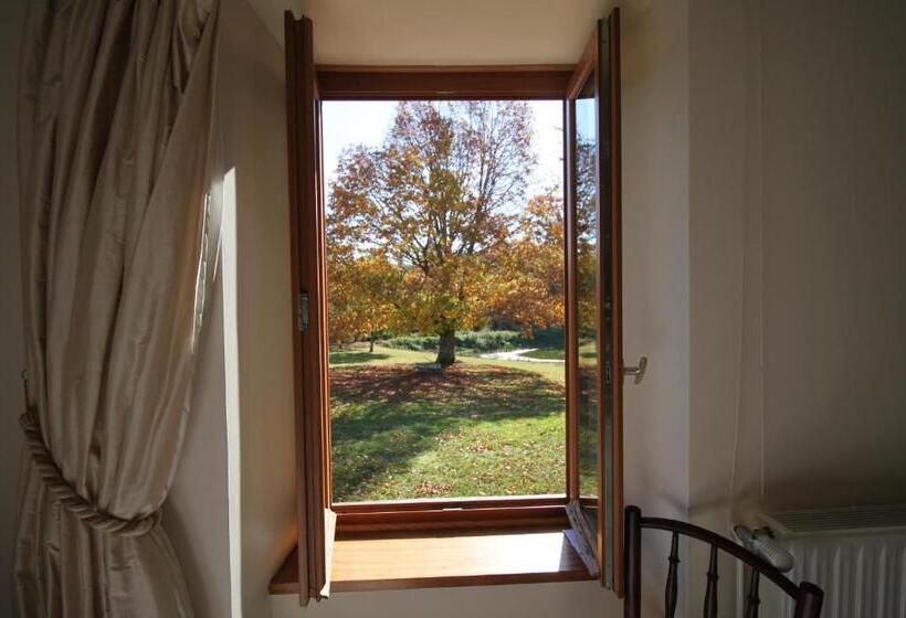 Номер Стандарт, Domaine Les Ourgeaux