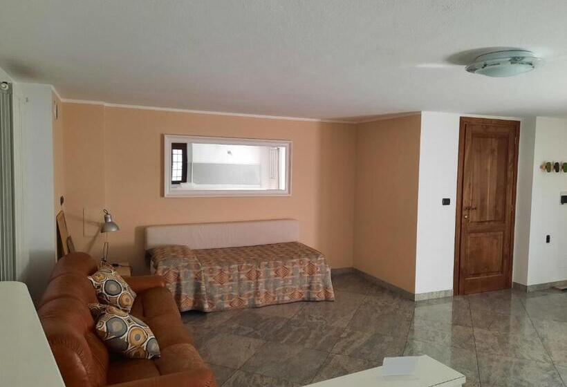 شقة غرفة واحدة, B&b Al Castel