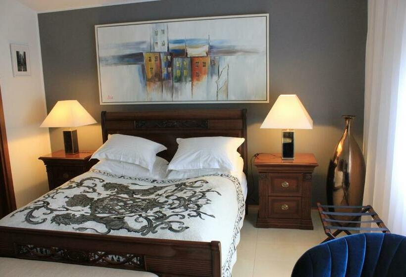 اتاق لوکس, Dimon