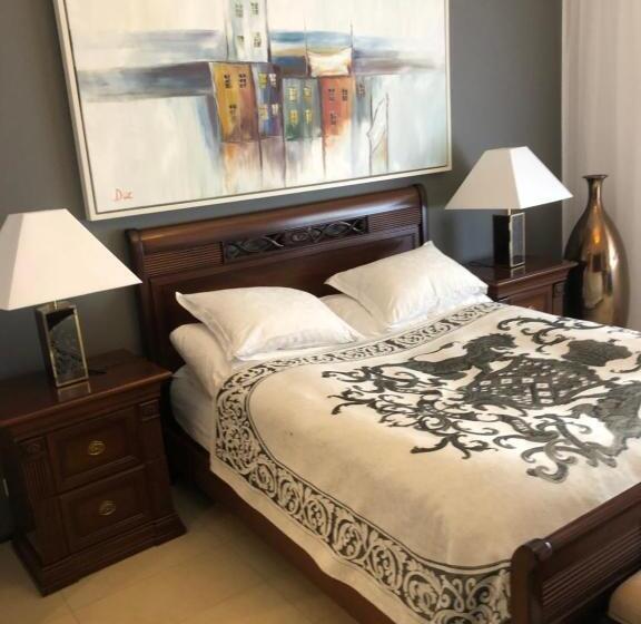 اتاق لوکس, Dimon