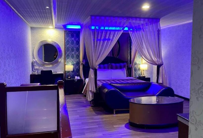 اتاق استاندارد با وان آب گرم, Huang Xing Motel