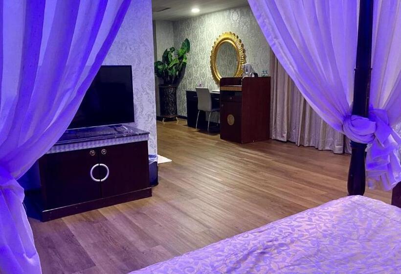 اتاق استاندارد با وان آب گرم, Huang Xing Motel