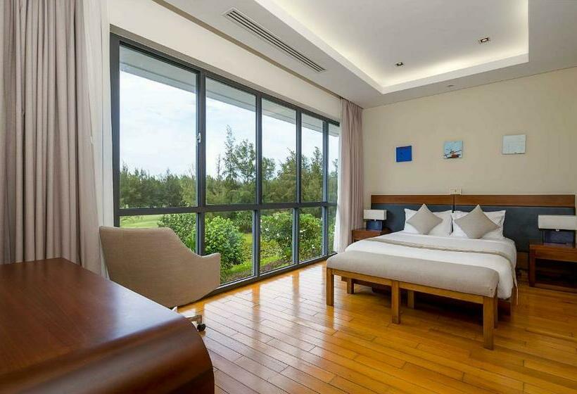 ویلای 4 خوابه, Luxury Dana Beach Resort & Spa