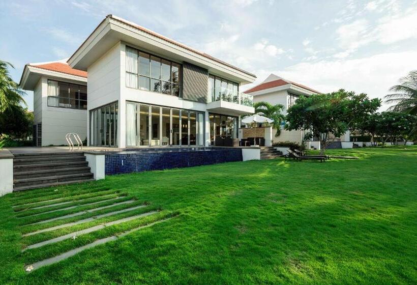 ویلای 4 خوابه, Luxury Dana Beach Resort & Spa